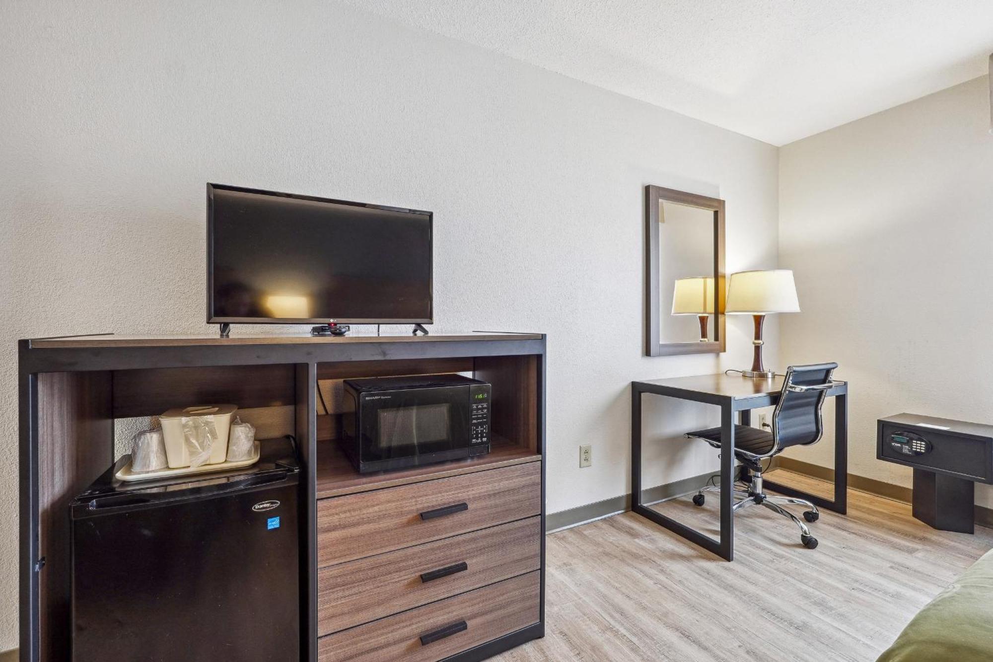 Quality Inn & Suites Доусонвилл Экстерьер фото