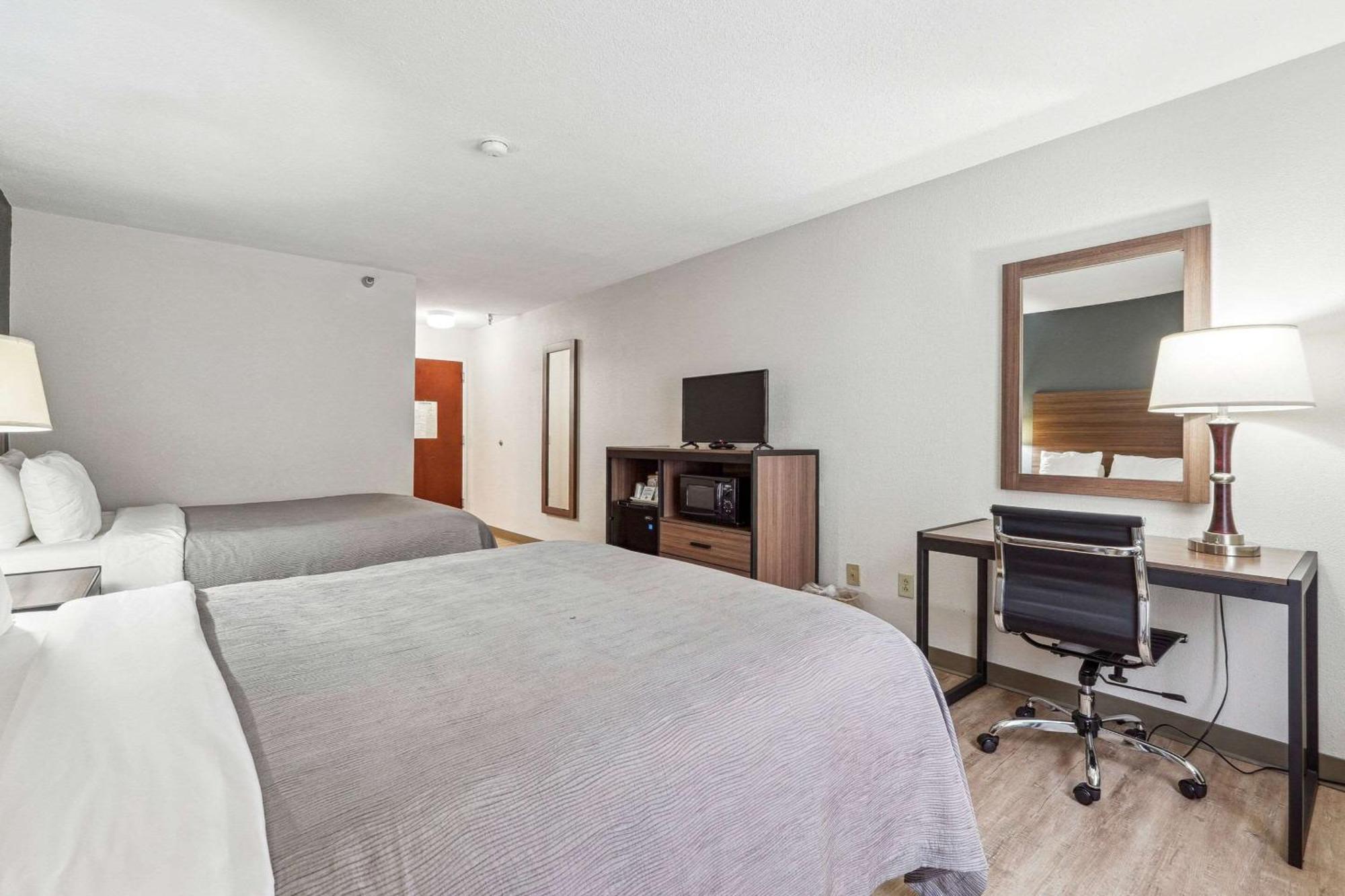 Quality Inn & Suites Доусонвилл Экстерьер фото